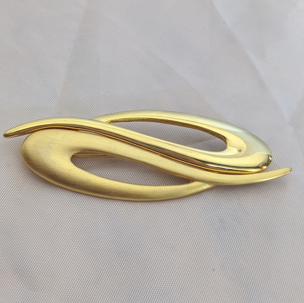 Large Vintage Gold Tona Brooch